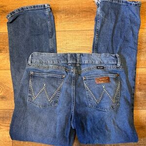 Wrangler Classic Blue Jeans women’s 13x32